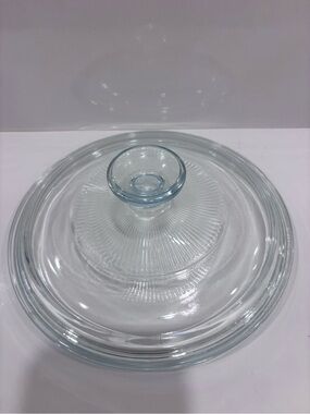 vintage Pyrex clear glass lid, model Pyrex 683-C